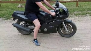 1ий  раз на спорт байку. Якась ямаха 600куб.
