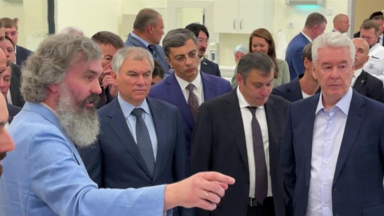 В Центр имени Логинова приехали Вячеслав Володин, лидеры фракций и мэр Москвы Сергей Собянин