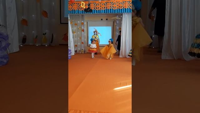 АЛТЫН КҮЗ. ДЕФИЛЕ. МОДА.  ҚОЛӨНЕРДЕН КӨЙЛЕК. смотреть онлайн