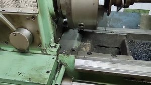 кривая полуось