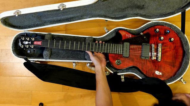 เปิดกล่อง Gibson Dark Fire Limited Edition First Run พร้อมลายเซ็นต์ Steve Vai Autographed смотреть онлайн