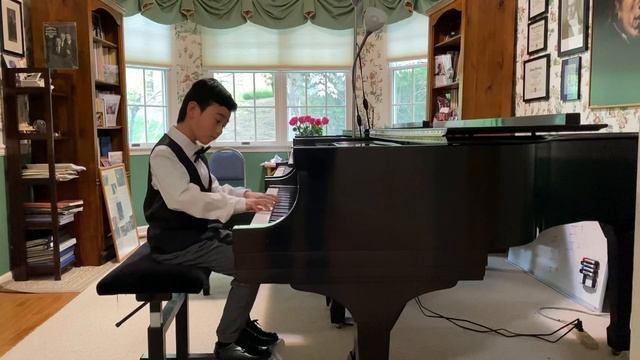 10-01, age 7, Solo #1 - Mazurka in G Major смотреть онлайн