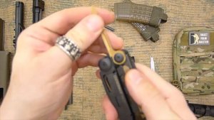 Видео обзор мультитула Leatherman Mut EOD.