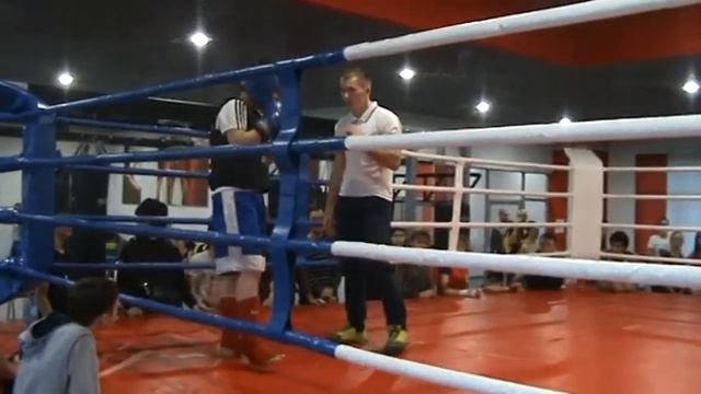 Бой №22 1 раунд смотреть онлайн