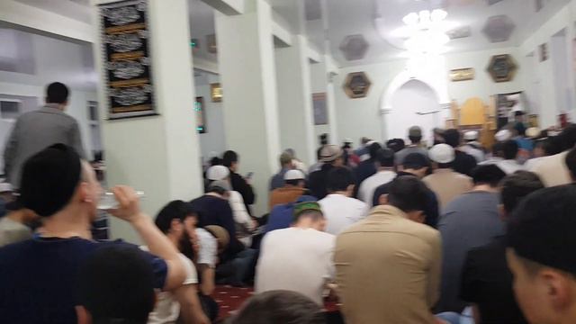 Мохи Муборак алвидо 😥кори хайри бародармона бине дар мечеть (оят после таробех тасбих) смотреть онлайн