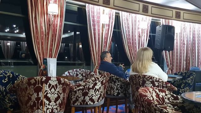Круиз по Волге. Счастливые женщины! Вечерний досуг на теплоходе "Лунная соната"