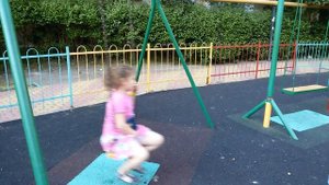 Качели) Дети - самые лучшие тераписты))