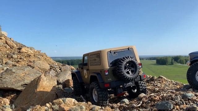PART 1 . 1/10 Scale RC Car: TOYOTA HILUX (CROSS RC SP4C) & JEEP WRANGLER (SCX10 II Chassis) смотреть онлайн