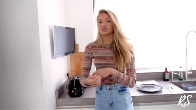 What I Eat In A Day As A Model // Romee Strijd смотреть онлайн
