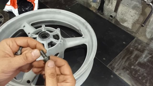 Чем заменить болты тормозного диска YAMAHA. смотреть онлайн