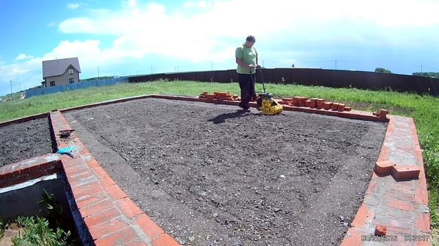 Полы по грунту из асфальтовой крошки ч.2 смотреть онлайн