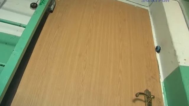 Любители выпить едва не сожгли многоквартирный дом. смотреть онлайн