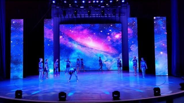 Современный танец "Кометы"