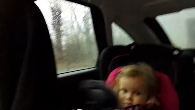 РЕБЕНОК ГОВОРИТ ИЛИ ХОЧЕТ КУШАТЬ? смотреть онлайн