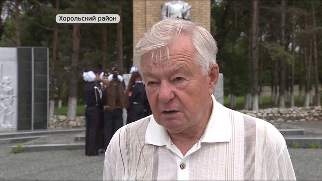 В классе только девочки: кадетский юридический класс действует в Хороле смотреть онлайн