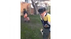 Фейк или Правда? Бабушка и Дедушка с Красным Флагом живы.