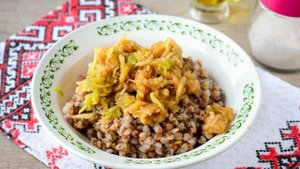 Гречневая запеканка с яблоками