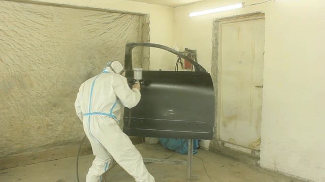 ховал  джулион. покраска и замена двери.