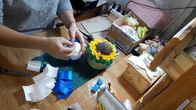 Новогодний МК по декорированию шара в технике канзаши смотреть онлайн