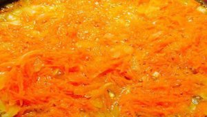 Рис с овощами для деток