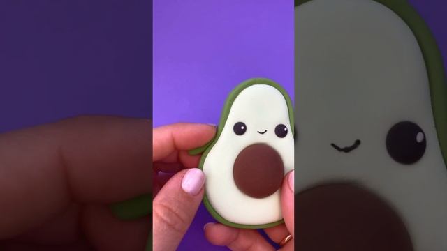 Лепим Новогоднюю игрушку Авокадо из Candy Clay смотреть онлайн