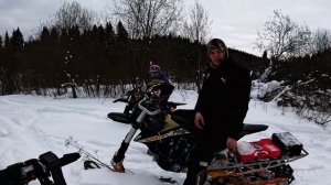 ЕДУТ ЛИ СНОУБАЙКИ KEWS 450 EFI, HENGJIAN 450 на КАРБЕ ?! SNOWMOTOFUN