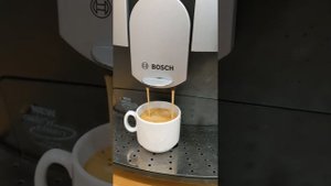 Кофемашина BOSCH BENVENUTO CLASSIC демонстрация работоспособности.