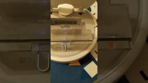 Как почистить пылесборник в Xiaomi Mi Robot Vacuum Cleaner