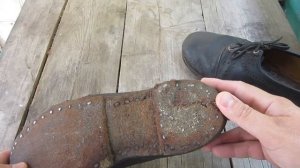 3 года 11 месяцев ношу туфли на кожаной подошве.