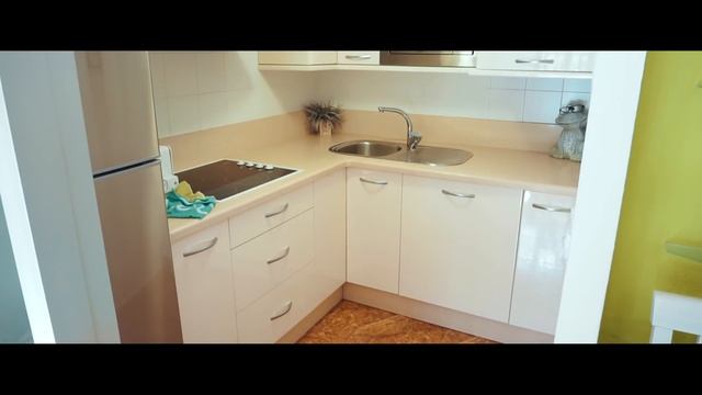 Бунгало с собственным двориком в 150 метрах от пляжа. Ла Мата, Торревьеха, Испания. смотреть онлайн