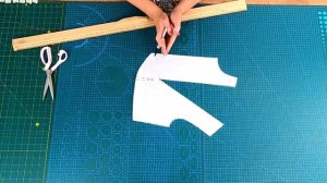 Моделирование и раскрой легкого летнего платья из льна. Это платье спасет Вас от летней жары.mp4