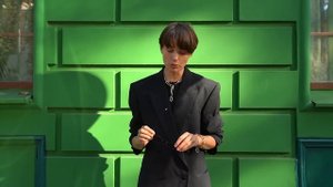 Как ПОЗИРОВАТЬ на улице? Секреты позирования STREET STYLE | БЫТЬ ГОЦИЙ