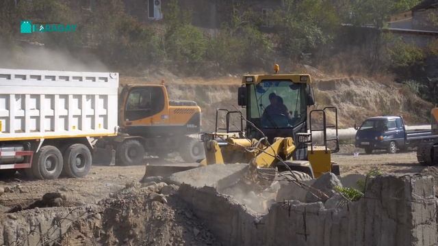 КАРАГАЙ - Установка Башенного Крана и Рытье Котлована смотреть онлайн