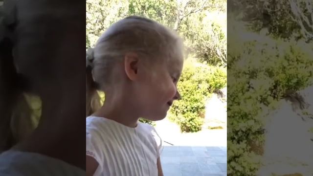 Лиза и Гарри Галкины просят у папы в день рождения себе новые телефоны