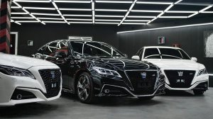 TOYOTA CROWN 220ТРИ ЯПОНСКИХ ИМПЕРАТОРА