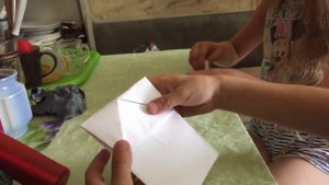 Как сделать письмо из бумаги ?