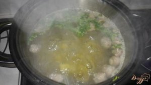 Щи кислые с фрикадельками
