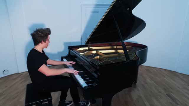 Billie Eilish - Everything i wanted (Piano cover) by Peter Buka