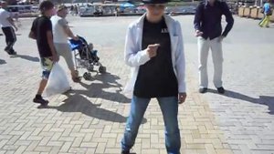 Мальчик танцует как Michael Jackson!
