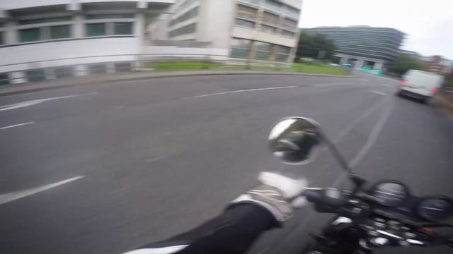 Yamaha YBR 125 Test RideReview - Best Commuter Bike?!