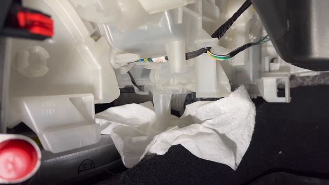 Toyota Prius A/C Refresher - BAD SMELLS GONE смотреть онлайн