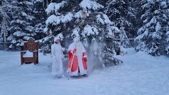 С наступающим новым годом!