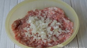 Котлеты из свиного фарша с капустой на сковороде