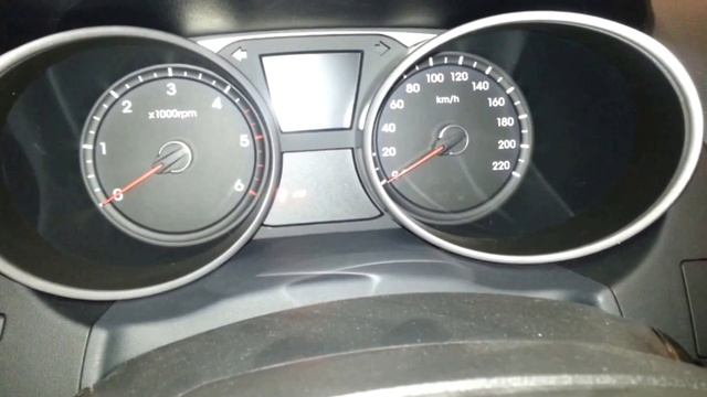 interior Hyundai Tucson ix35 2013 al 2014 versión para Colombia FULL HD смотреть онлайн