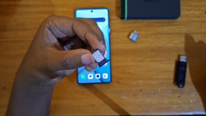 Tecno spark 20 pro plus simtray and OTG