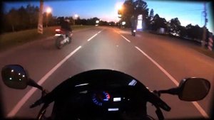 ВИЛЛИ НА ЗАДНЕМ ПО ГОРОДУ на СПОРТБАЙКАХ в ТОЛЬЯТТИ на HONDA CBR