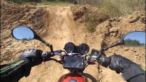 yamaha ybr125 & Bajaj boxer bm125x ride