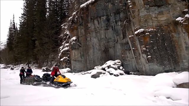 Лыжно снегоходная экспедиция к подножию г Белуха смотреть онлайн
