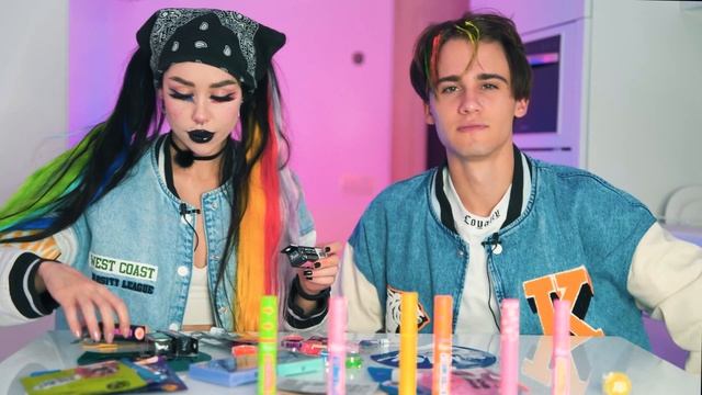 ОН СВЕТИТСЯ? Распаковка НЕОНОВОЙ косметики смотреть онлайн