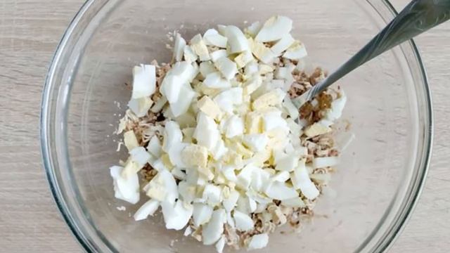 Салат из РОЛЛТОНА. Рыбный салат.
